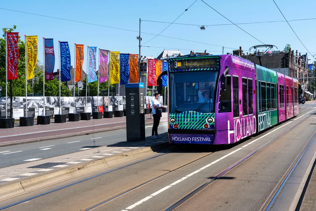 holland-festival-tram-5.jpg