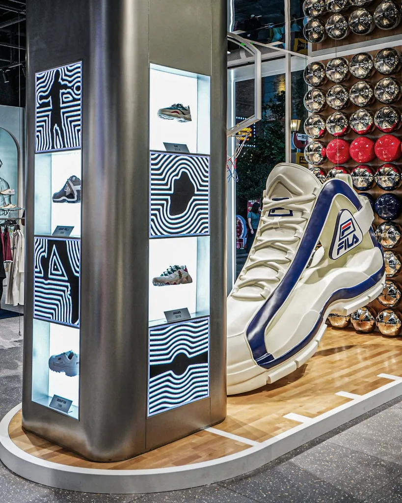 fila_shoewall2.jpg